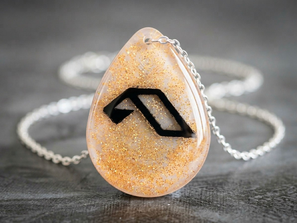 Anjuna Eclipse Glow Necklace